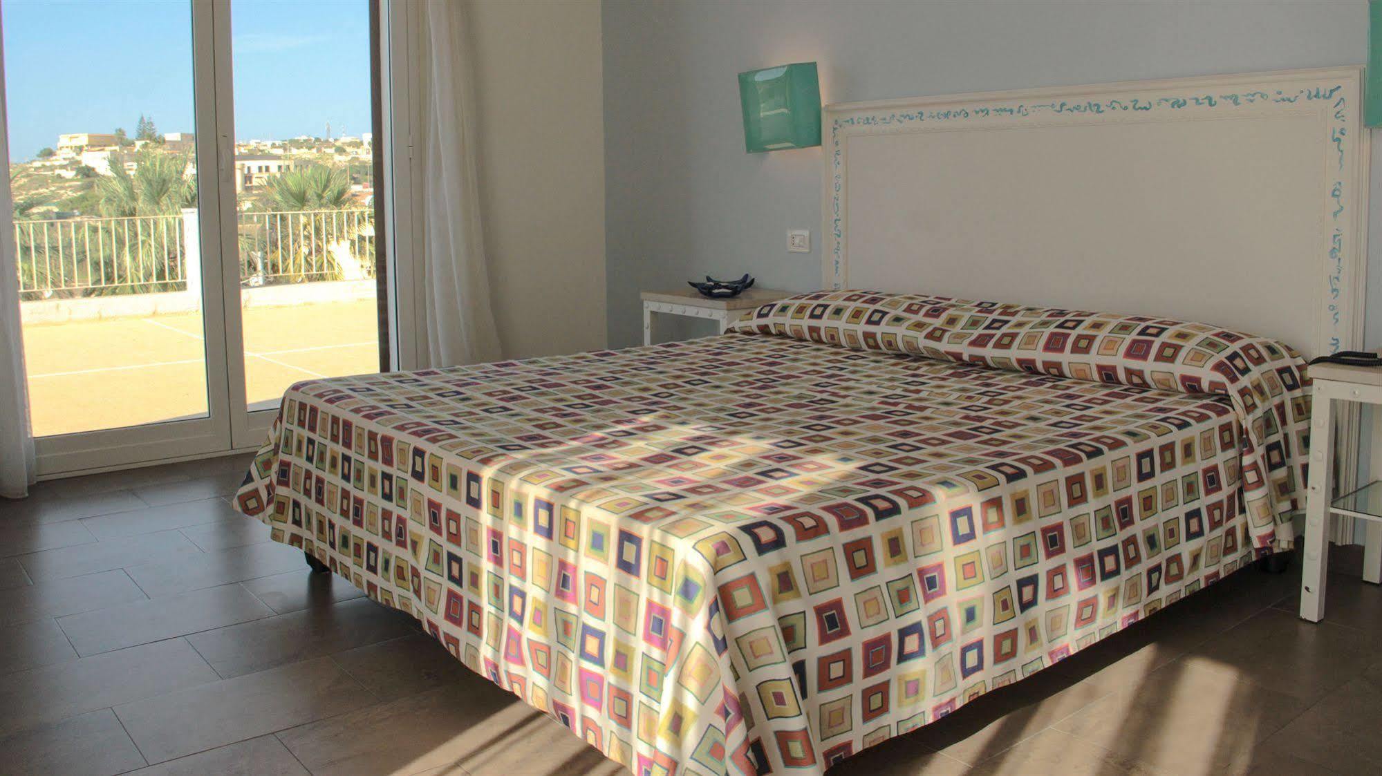 Hotel O'scià Lampedusa Esterno foto
